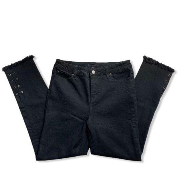Forever 21 Black Ankle Cropped Jeans Size 28 Frayed Hem - Picture 1 of 13